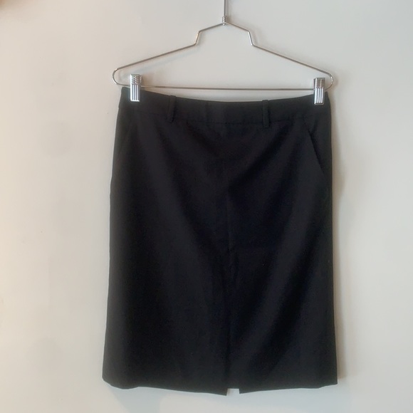 Gucci Authentic Black Wool Skirt 40 - Picture 10 of 11